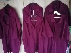 6 Herrenhemd bordeaux