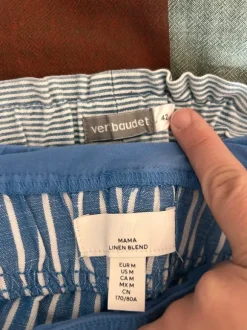 2 kurze Umstandsshorts gestreift