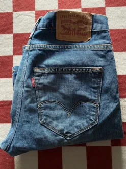 504 Levi’s