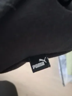 🖤 Puma Hoodie – Schwarz mit Logo in der Mitte