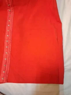 A red dresses