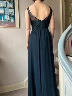 Abendkleid dunkelblau mit Spitze