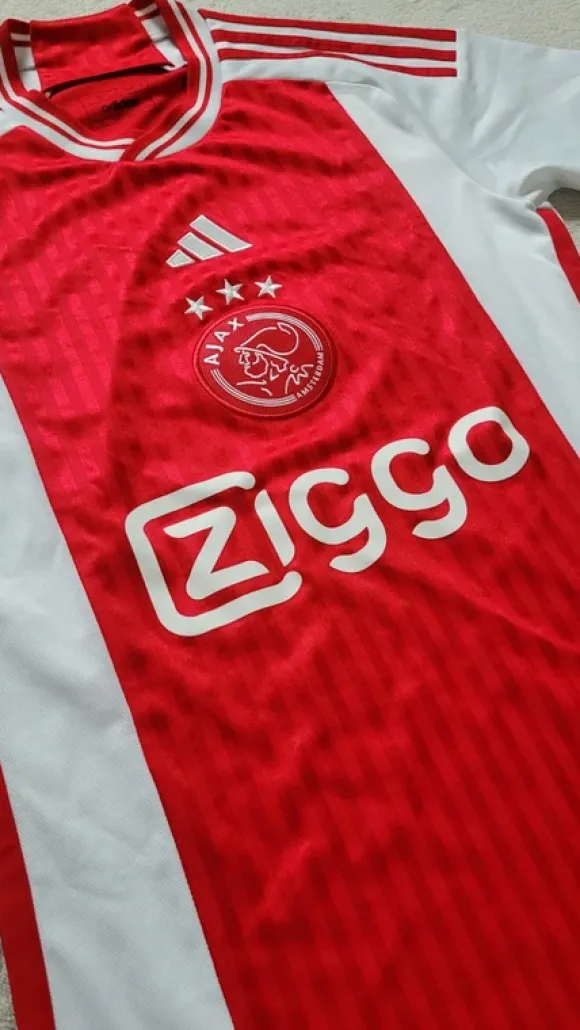 Adidas Ajax Amsterdam Trikot Rot weiß | jersey | Größe S | top Zustand | soccer | streetwear