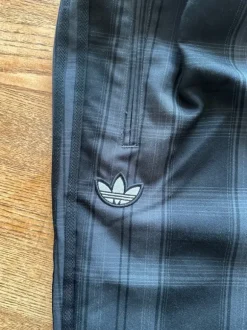 Adidas Originals X all blacks firebird Hose NEU L