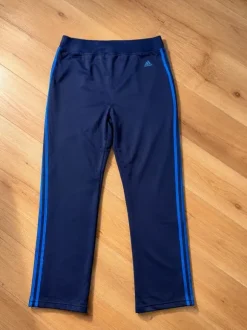adidas Trainingshose Baggy – Navy / Blau – Größe M (Flecken)