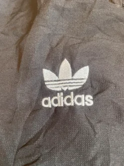 Adidas Trefoil Trackpants – Y2K & Pashamin Style