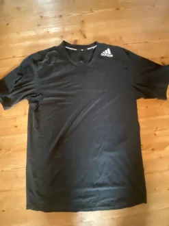 Adidas tshirt