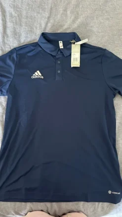 Adidas-T-Shirt