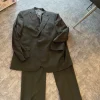 Anzug 52 dunkel braun mit Streifen