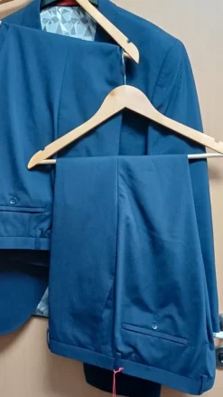 Anzug mit 2 Hosen