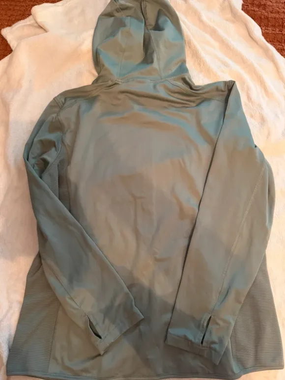 Athletic Sportjacke mit Kapuze – Größe XL