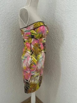 Auffälliges buntes Kleid / Sommerkleid