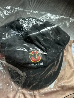 Bacardi pakket, shirt maat L, pet en tas