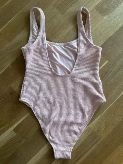 Badeanzug in Rosa von h&m