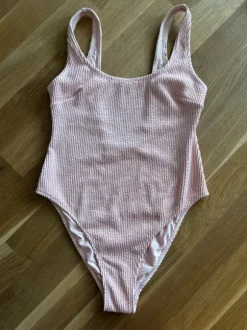 Badeanzug in Rosa von h&m