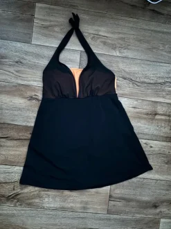 Badekleid in schwarz-orange mit Mesh