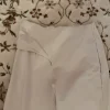 Beige Lounge Hose mit Schnittdetail