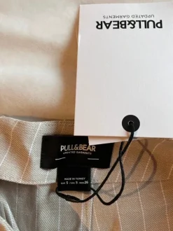 Beiger Hosenrock von Pull&Bear. neu mit Etikett.