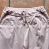 Bequeme Stoffhose in Pastellrosa – Locker & Chic