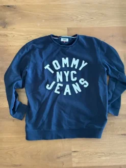 Bequemer Tommy Pulli