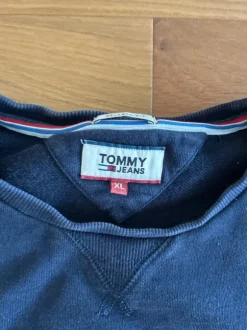 Bequemer Tommy Pulli
