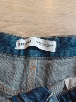 Bershka Jeans Gr. 40 weiter lockerer Stil