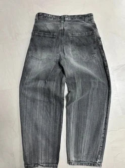 Bershka Loose Fit Jeans – Grau Anthrazit – Gr. 38 (M)