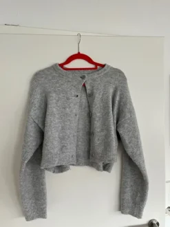 Bershka Strickjacke