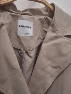 Bershka virale cropped Trenchcoatjacke #viral #trend