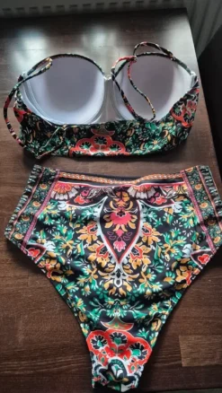 Bikini