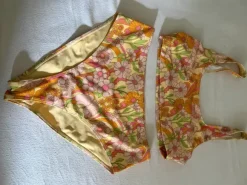 Bikini Blumen