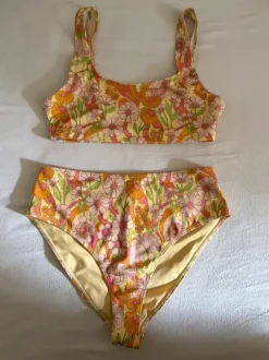 Bikini Blumen