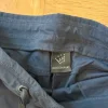 Blaue Hose