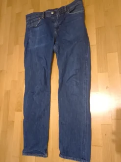 Blaue Jeans von H&M – Relaxed Fit 👖💙