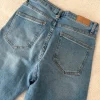 Blaue stradivarius Jeans