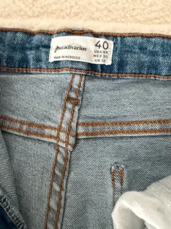Blaue stradivarius Jeans