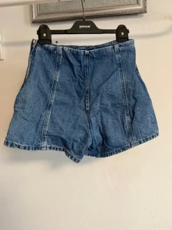 Blaues Jeans-Skort