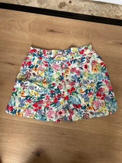 Blümchen Shorts mit Taschen