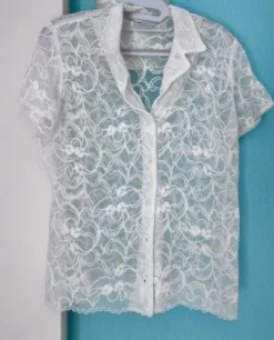 Bluse aus angenehmer Spitze