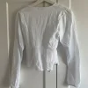 Bluse Wickel Optik Schleife weiß V-Ausschnitt