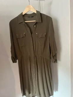 Blusenkleid