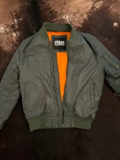 Bomberjacke Army Khaki Oversized Fit