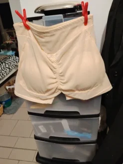 Boxer gainant fausses fesses neuf t 38/40