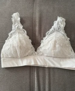 Bralette in Spitze weiß