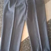 Bundfaltenhose, Signé incognito, Hr. 25, grau und blau