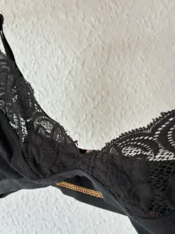 Bustier von erlich textil in schwarz mit Spitze