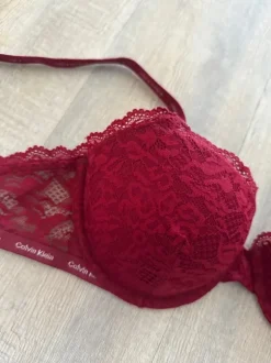 Calvin Klein BH, Ungetragen