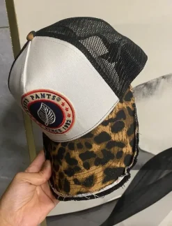Casquette unisexe noir et blanc – neuve
