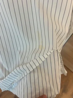COS Bluse 34 Weiß Blau Gestreift Asymmetrischer Saum Clean Girl