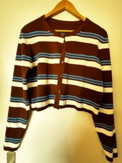 Cropt Strickjacke